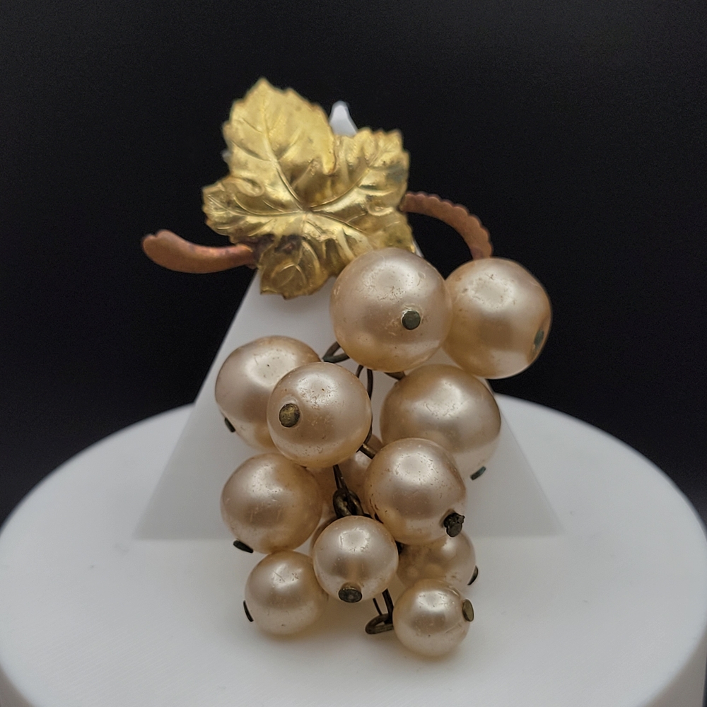 Lovely Vintage or Antique? Gold Tone Brass Leaf and Faux Pearl Cluster Brooch